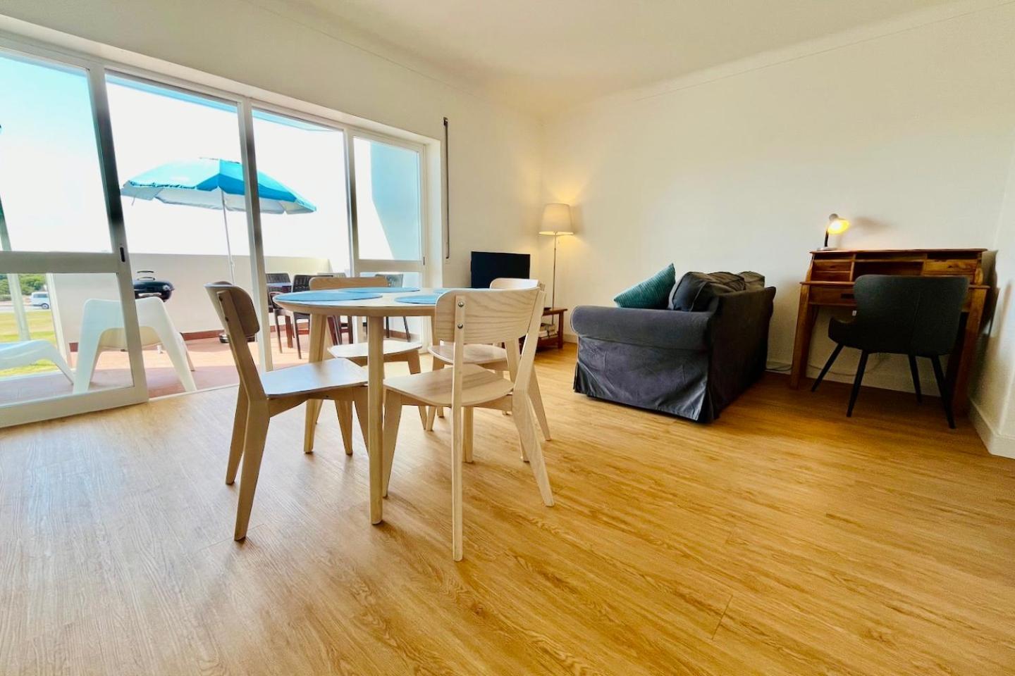 Apartamento Luciana - Beachside, Balcony, Sunset View Ferrel  Bagian luar foto