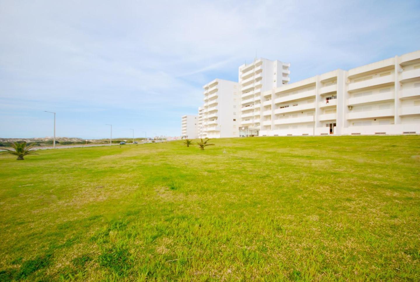 Apartamento Luciana - Beachside, Balcony, Sunset View Ferrel  Bagian luar foto